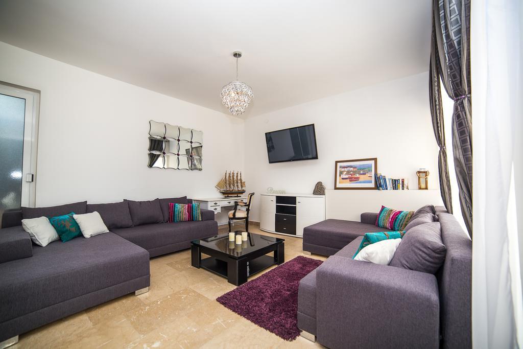 Holiday Home White House Podstrana Extérieur photo