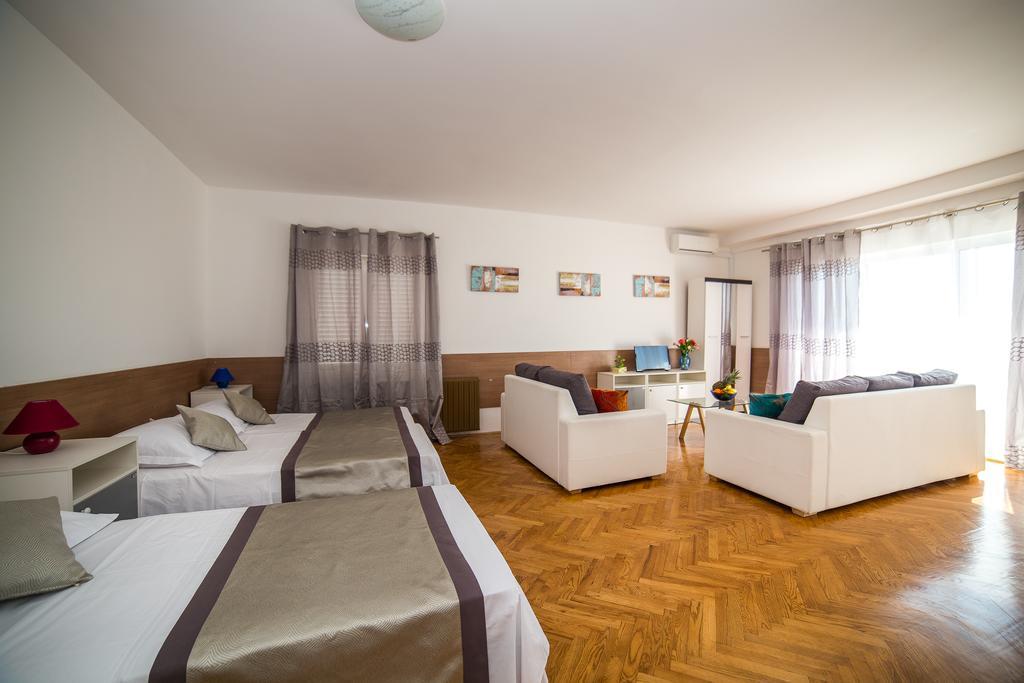 Holiday Home White House Podstrana Extérieur photo