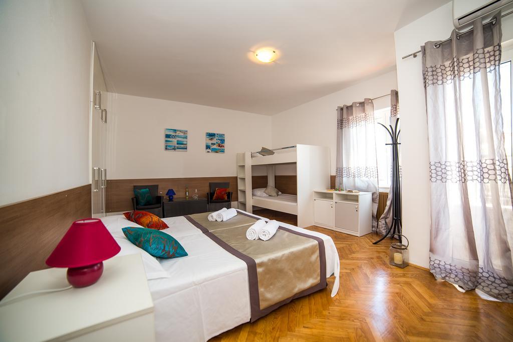 Holiday Home White House Podstrana Extérieur photo